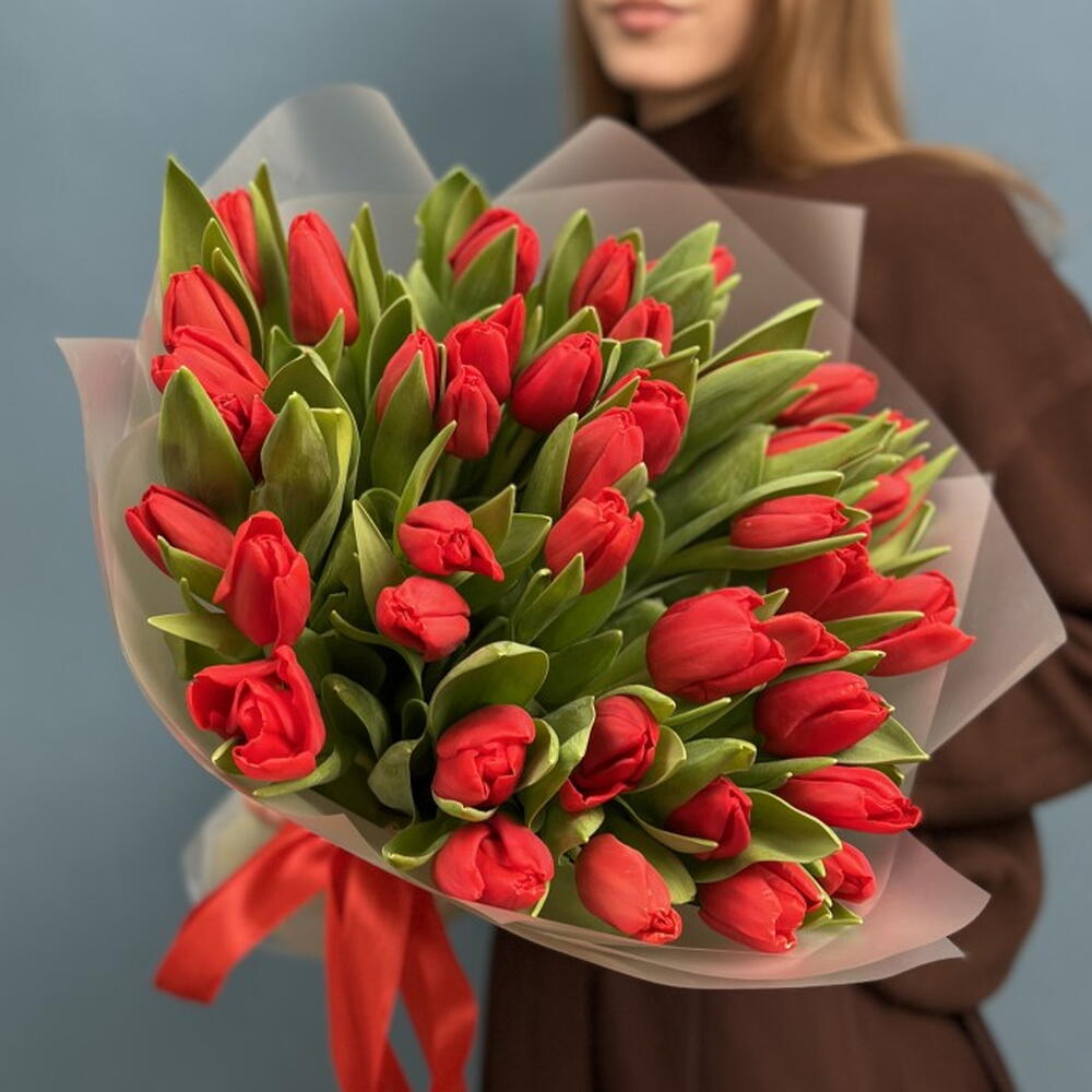 Розовые тюльпаны — свежие цветы с доставкой