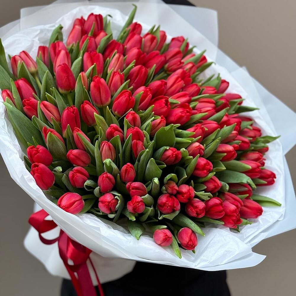 Розовые тюльпаны — свежие цветы с доставкой