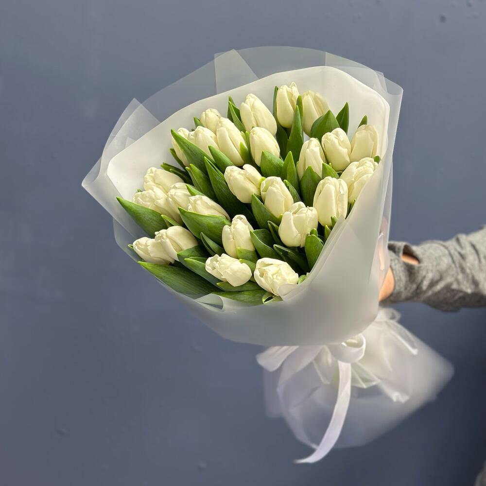 Белые тюльпаны — свежие цветы с доставкой
