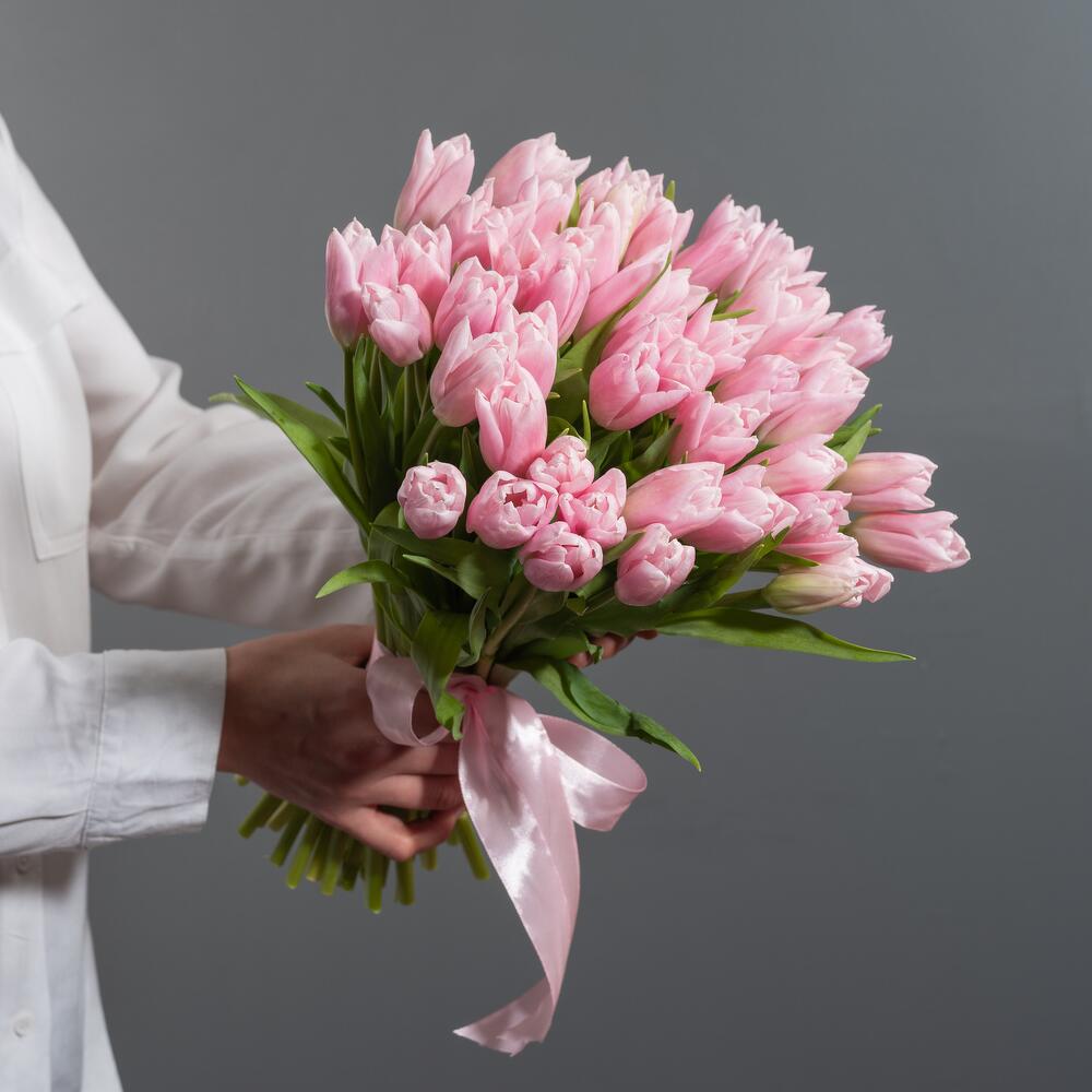 Розовые тюльпаны — вид 2